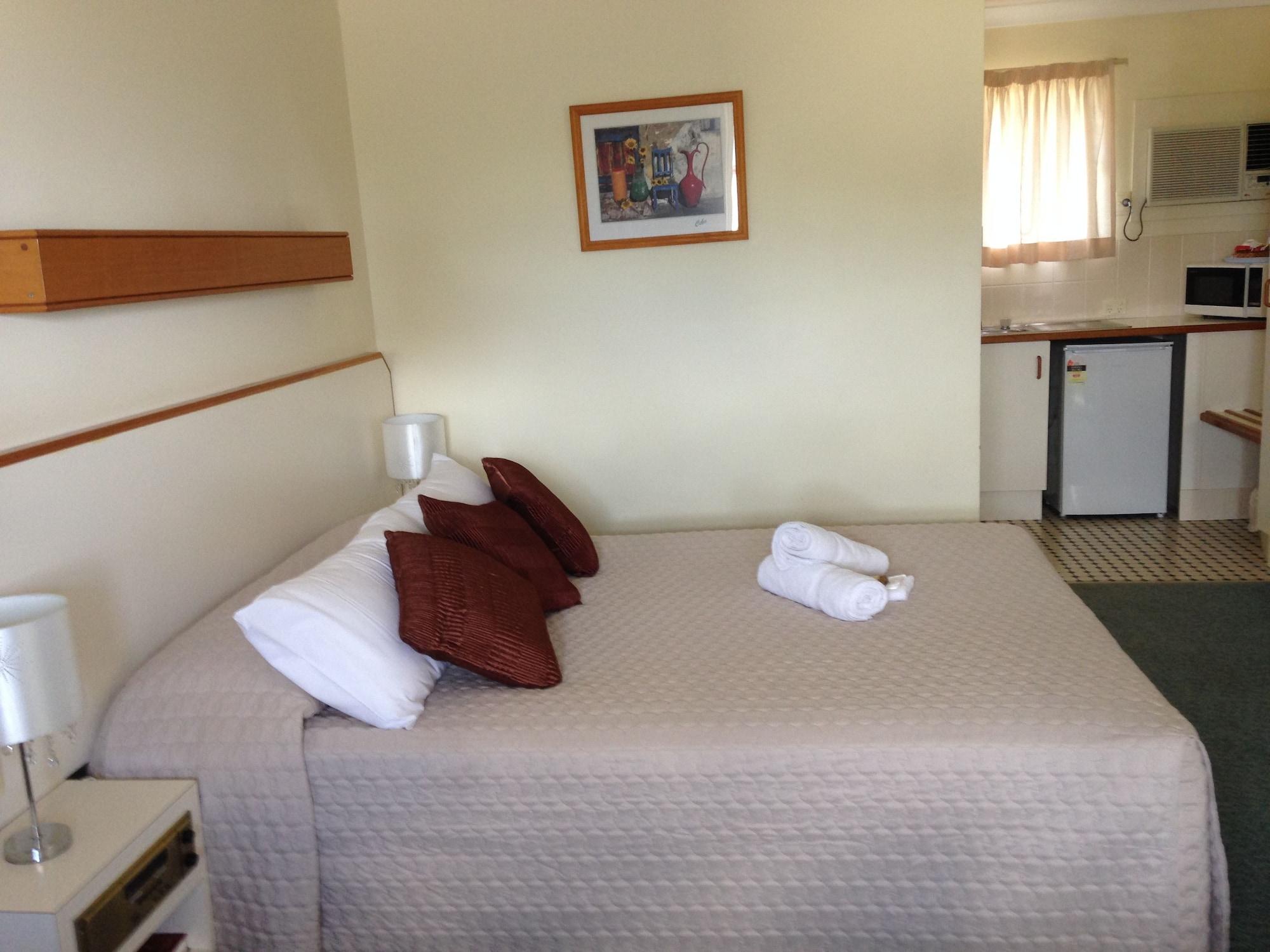 คันทรี โรส โมเทล วอร์วิก Motel วอริก ภายนอก รูปภาพ